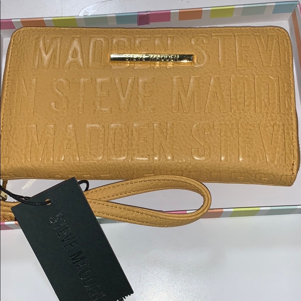 Steve Madden wallet